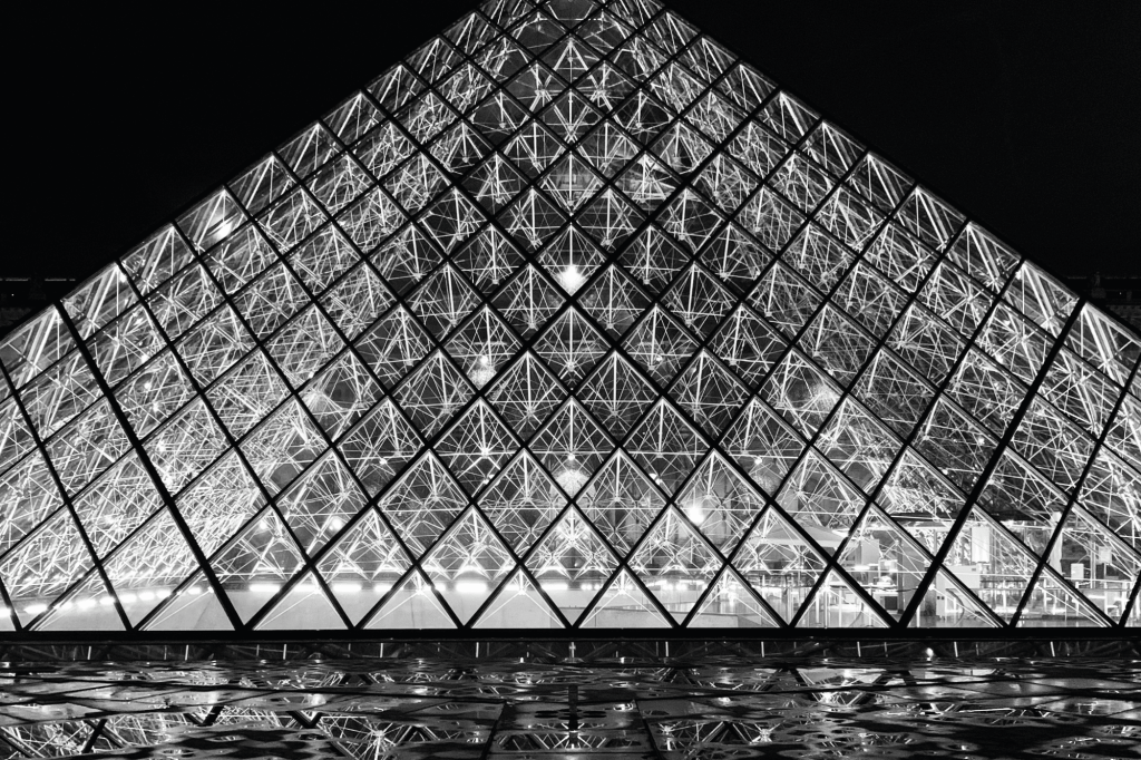 📸 The Louvre by Kitty Jacobs